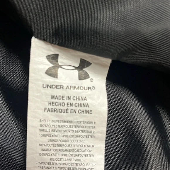 *final drop* UA 2fer Hoodie Vest little boys size 7 - Picture 9 of 11